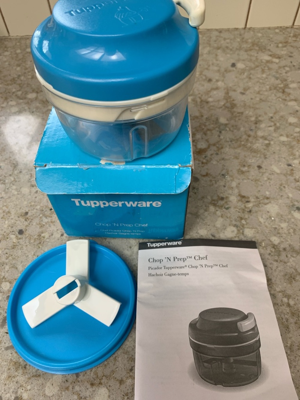 Tupperware Chop 'N Prep Chef in Bright Blue and White